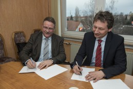 Vertragsunterzeichnung